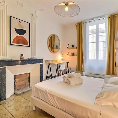 Apartment Le Magdalena - Confort 4* En Plein Ecusson Nimes
