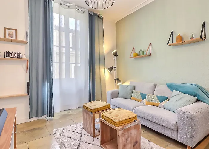 Apartment Le Magdalena - Confort 4* En Plein Ecusson Nimes
